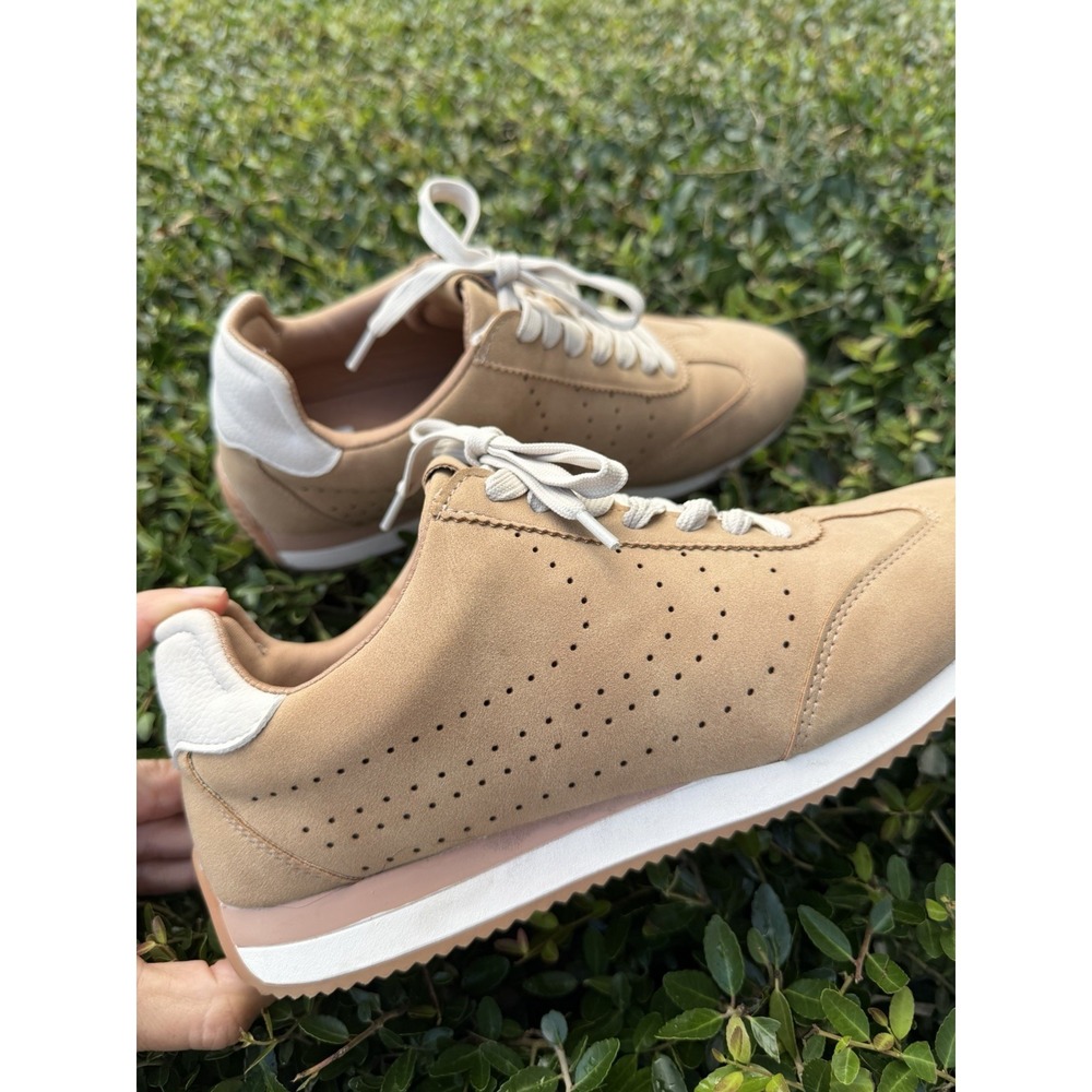 Dolce Vita Suede Hoopla Sneakers Tan Sz  7.5 - NWOT